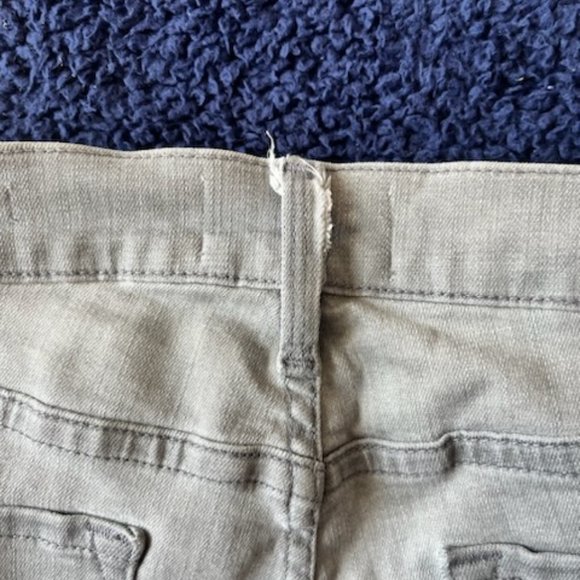 Frame Denim Le Skinny de Jeanne - Picture 2 of 3